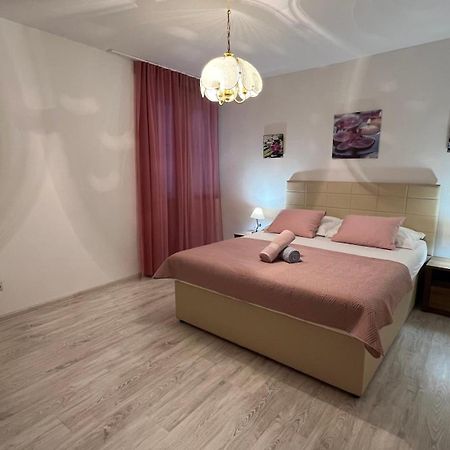 Lilikoi Apartment Mostar Bagian luar foto