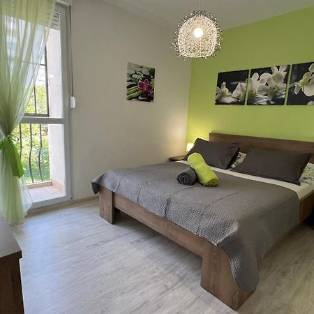 Lilikoi Apartment Mostar Bagian luar foto